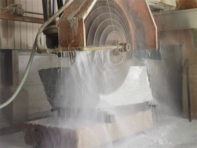 Marble block cutting saw